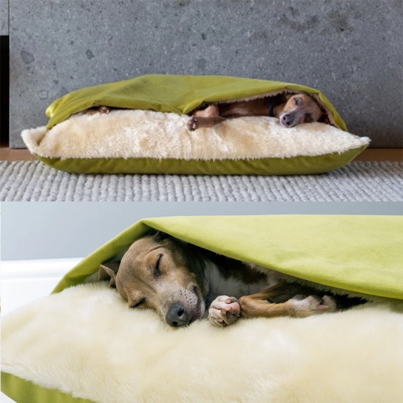 High-quality sleeping bag for furry friends